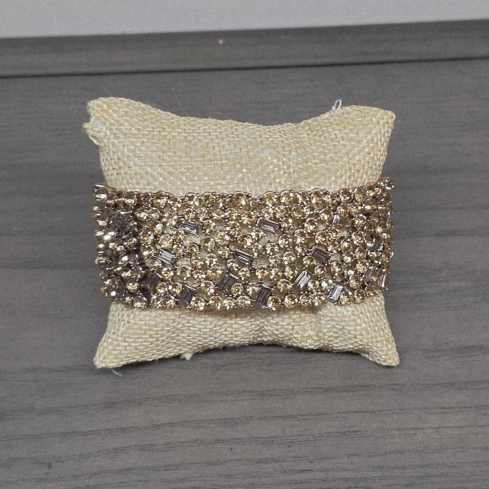 Majesty Stretch Bracelet